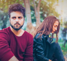 Mężczyźni spod tego znaku zodiaku szybko tracą zainteresowanie kobietą. W związku pobawią się i znikną