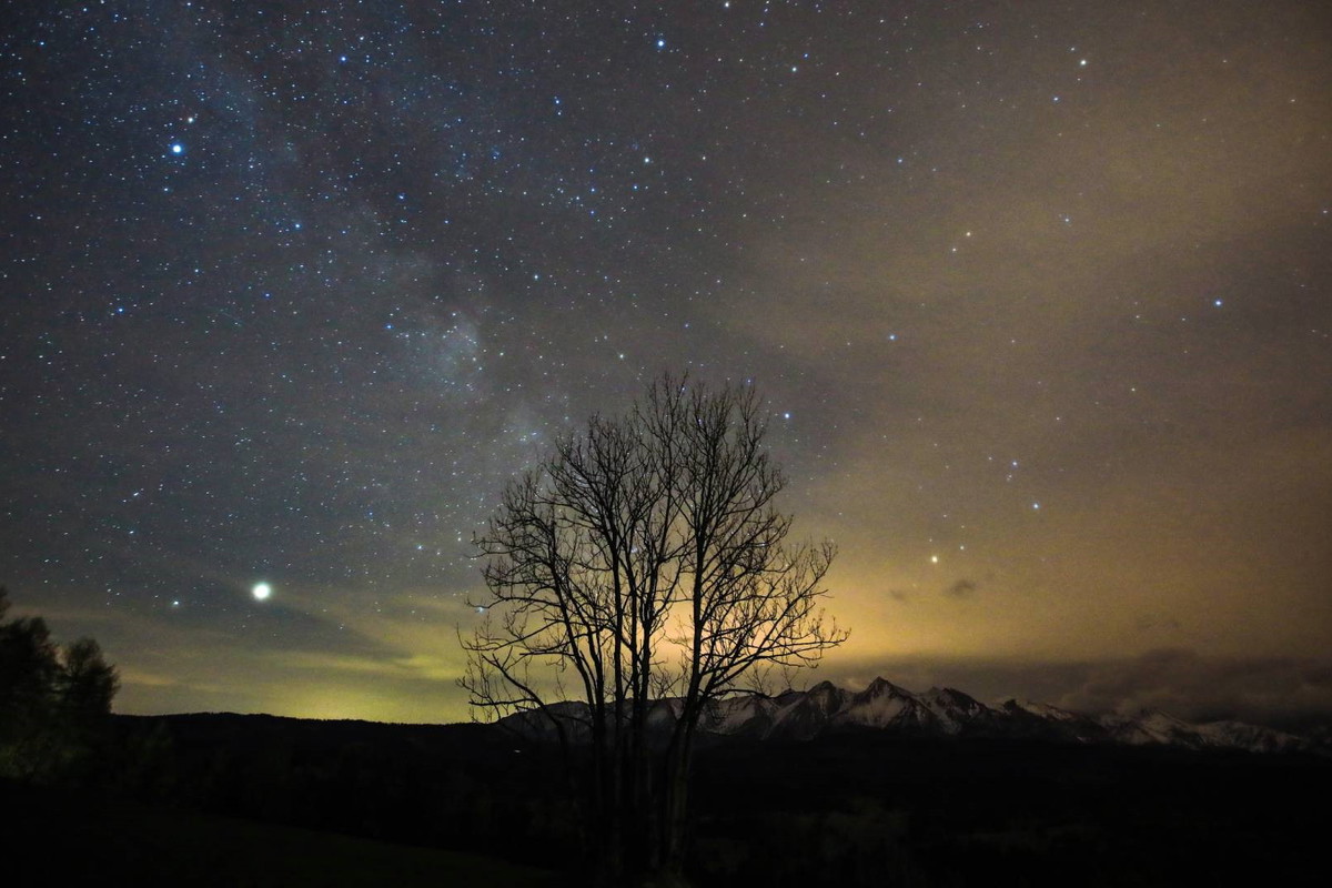 20 marca o 22.24 potężna gwiazda przetnie równik. Niezwykłe zjawisko namiesza w naszym życiu