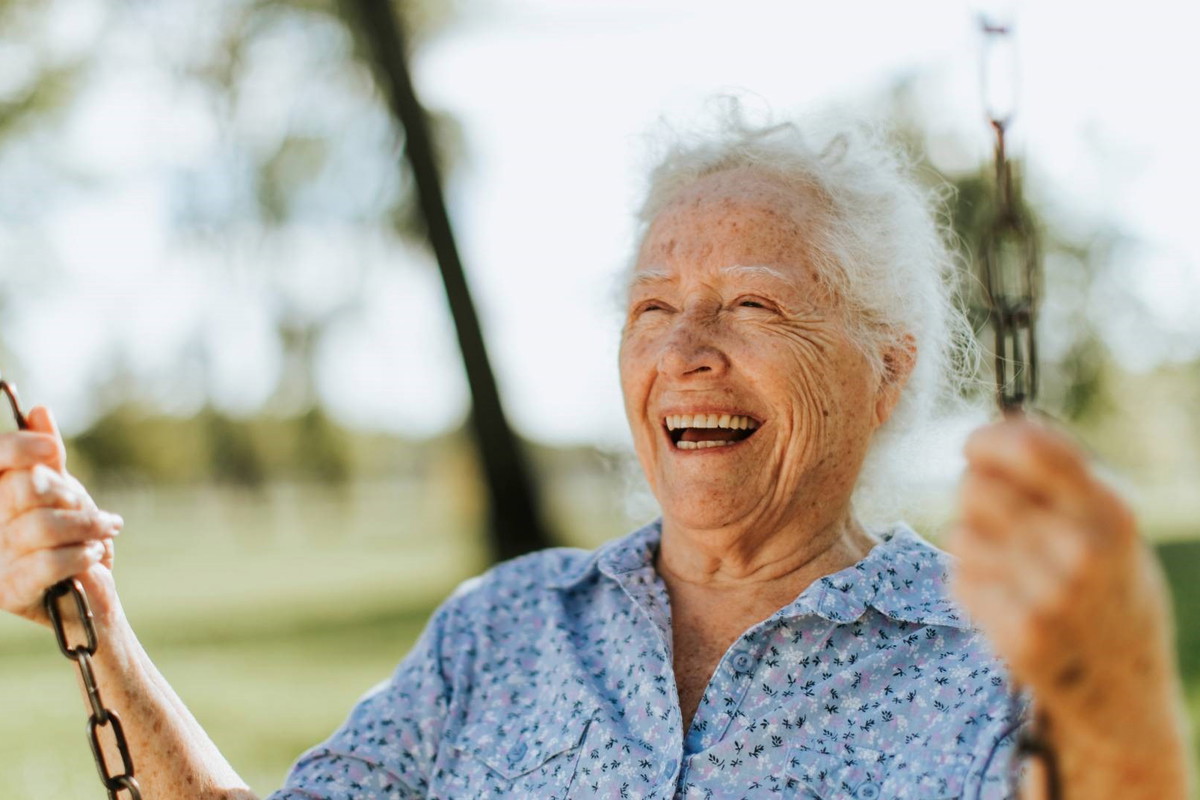 Ten skuteczny sposób na szczęście znały nasze babcie. Wystarczy podlać rośliny tym eliksirem