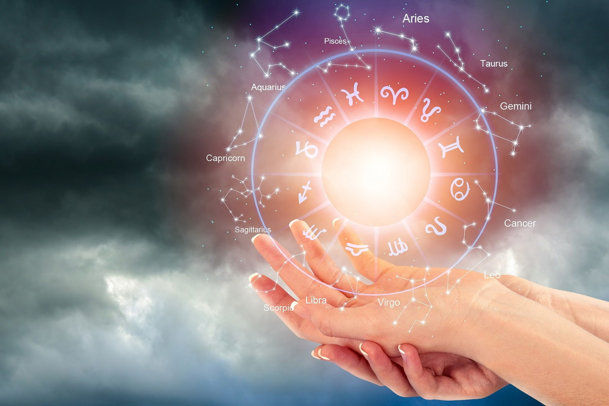 Wskazano 3 znaki zodiaku, które znajdą się na życiowym zakręcie. Przed nimi trudne decyzje