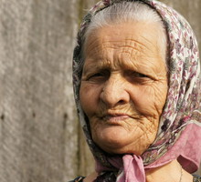 Rytuał szeptunki na zebranie odwagi. Pomoże nieśmiałym i niezdecydowanym