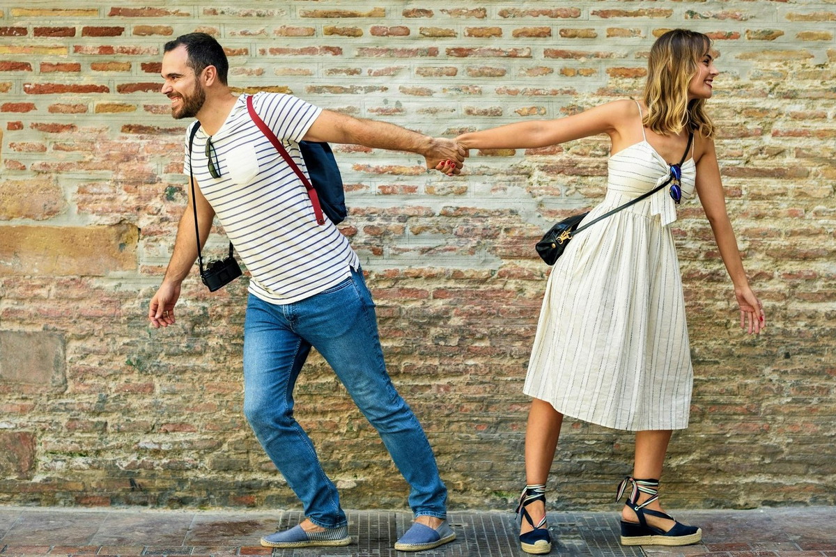 Te 2 znaki zodiaku przeszkadzają sobie nawzajem. Wszechświat bawi się ich losem