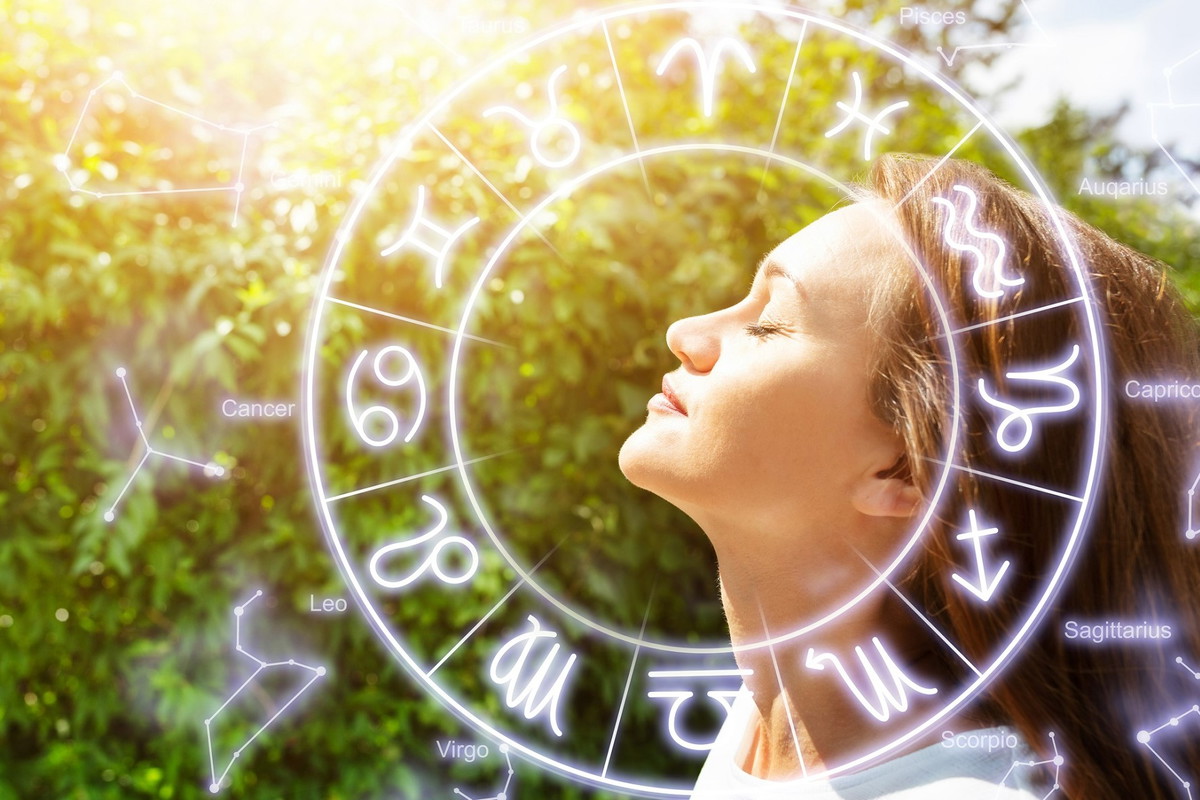 Wskazano znaki zodiaku, które przynoszą szczęście innym. Otacza je złota aura