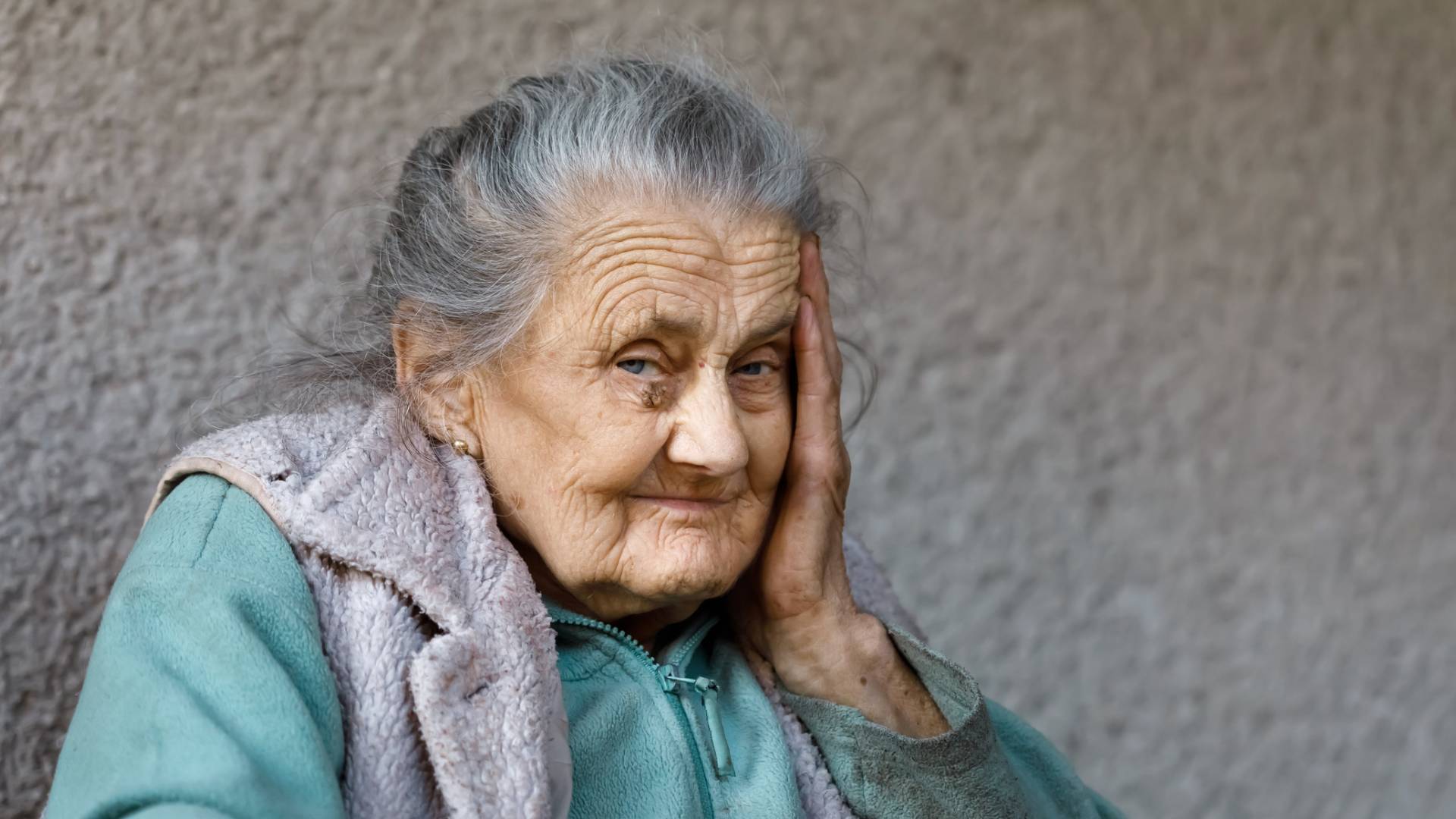 Babciny sposób na miłosne kłopoty.  Wystarczy 1 gałązka, a wasze uczucie zakwitnie