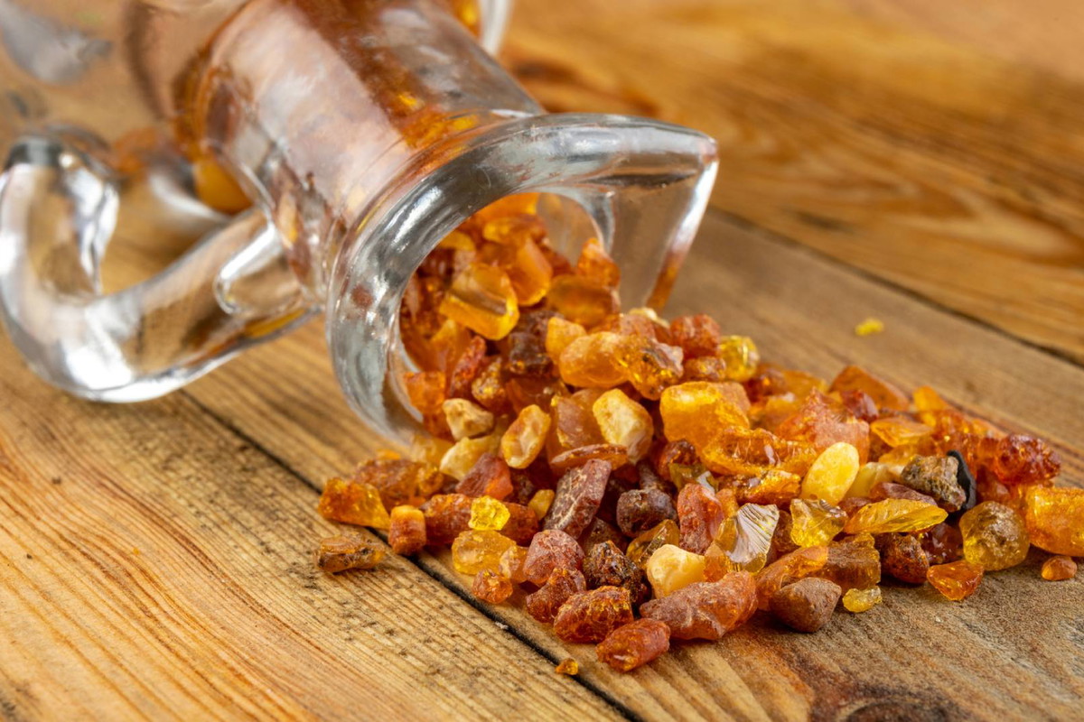 Przyciąga pieniądze i podwaja zyski. Potrzebujesz tylko 3 minut, żeby wykonać ten rytuał