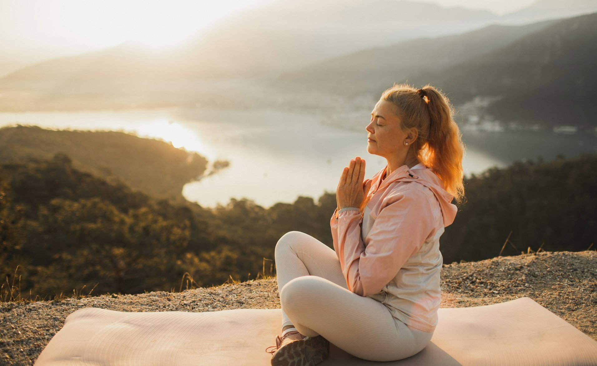 Medytacja z aniołami – jak uzyskać duchowe przewodnictwo medytując z Aniołem Stróżem