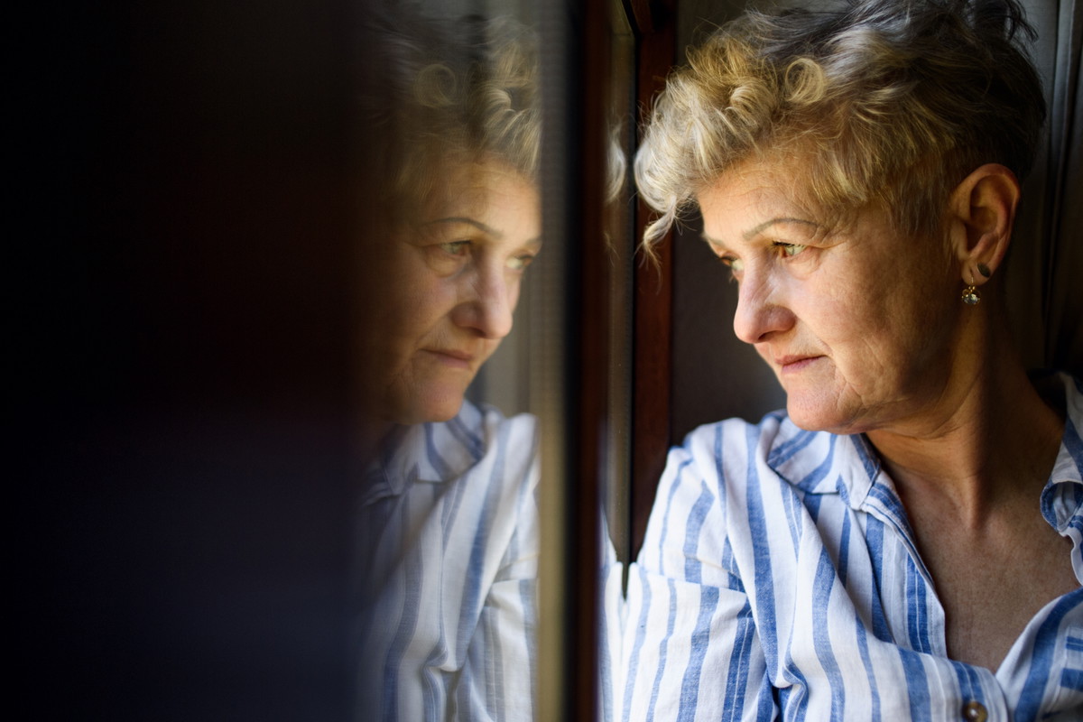 Oto znak, że zmarły próbuje się z tobą skontaktować. Uważaj, chce cię ostrzec