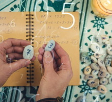 Ciąży na tobie klątwa? Numerologia wskaże, jak działa na ciebie negatywna energia
