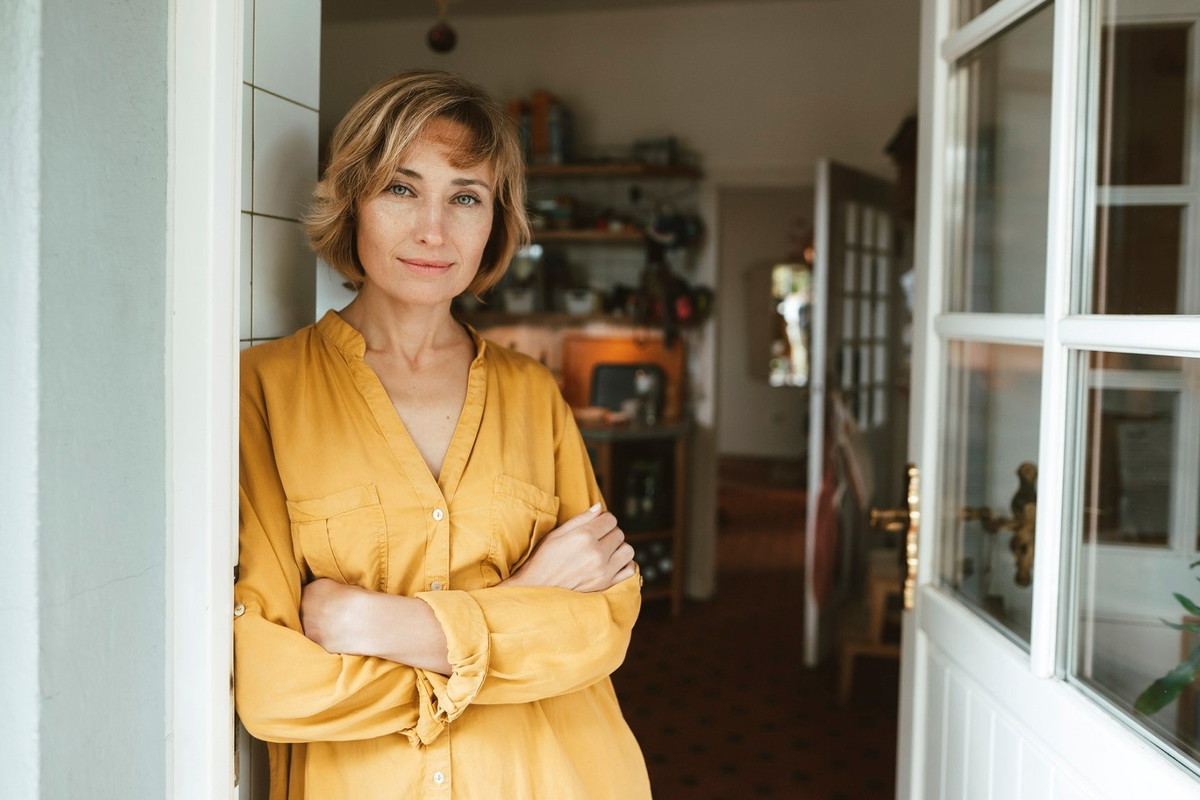 Uważaj, jeśli ktoś tak robi, chce ci zaszkodzić. To symbol złego oka, ale ma też drugie znaczenie