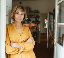 Uważaj, jeśli ktoś tak robi, chce ci zaszkodzić. To symbol złego oka, ale ma też drugie znaczenie