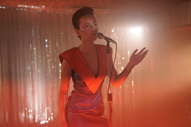 Rojst - kadr z teledysku Wszystko, czego dziś chcę w wykonaniu Moniki Brodki