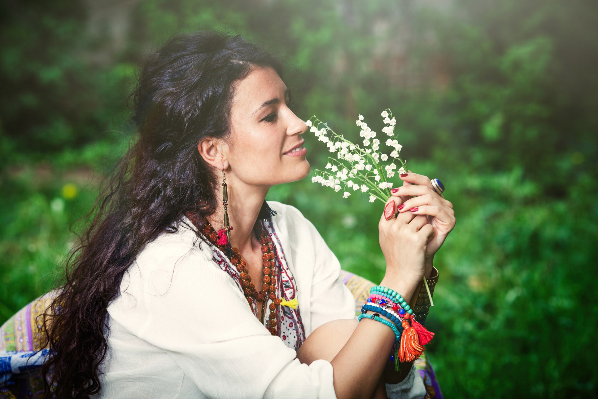 Czy jest wam pisane szczęście? Miłosna wróżba kwiatowa przyniesie odpowiedź