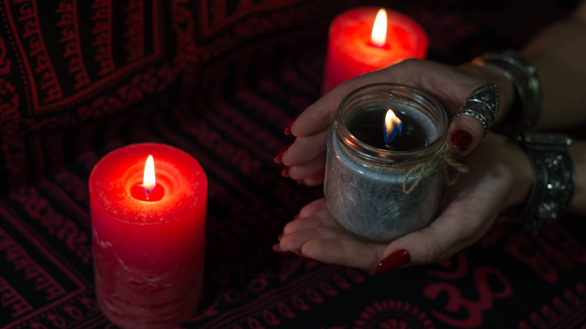 Rytuał Smoczego Oka na pieniądze zapewni ci stały dopływ gotówki. Potrzebujesz tylko 3 minut dziennie