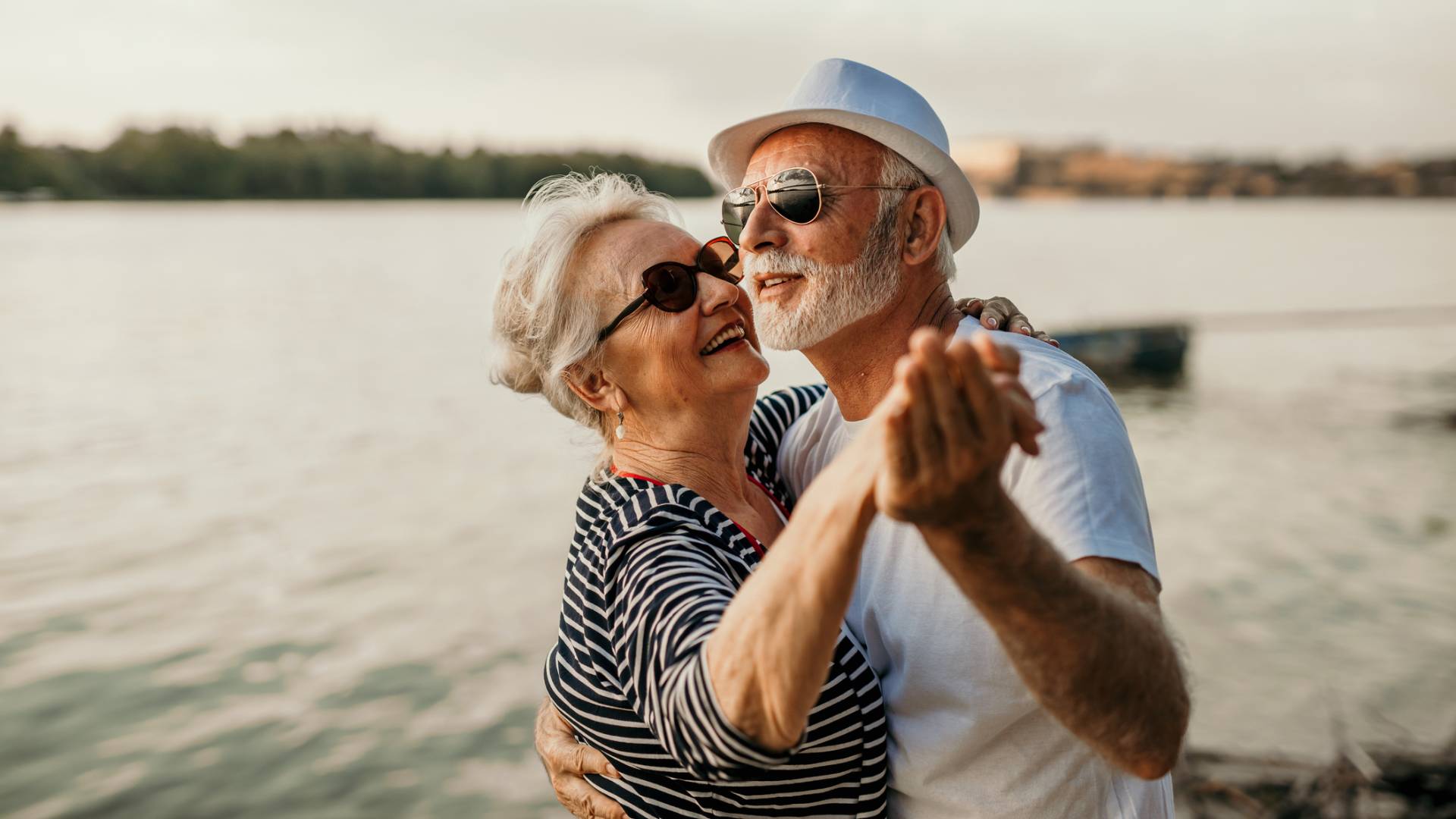 Babciny rytuał miłosny z użyciem 3 ziaren kawy. Wystarczy chwila, by rozpalić uczucie