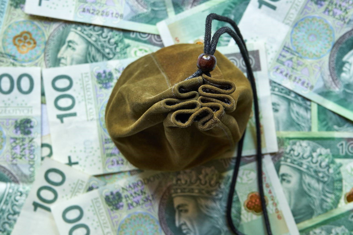 Rytuał Złotej Sakwy na pomnożenie pieniędzy. Wystarczą 3 minuty, by przyciągnąć fortunę