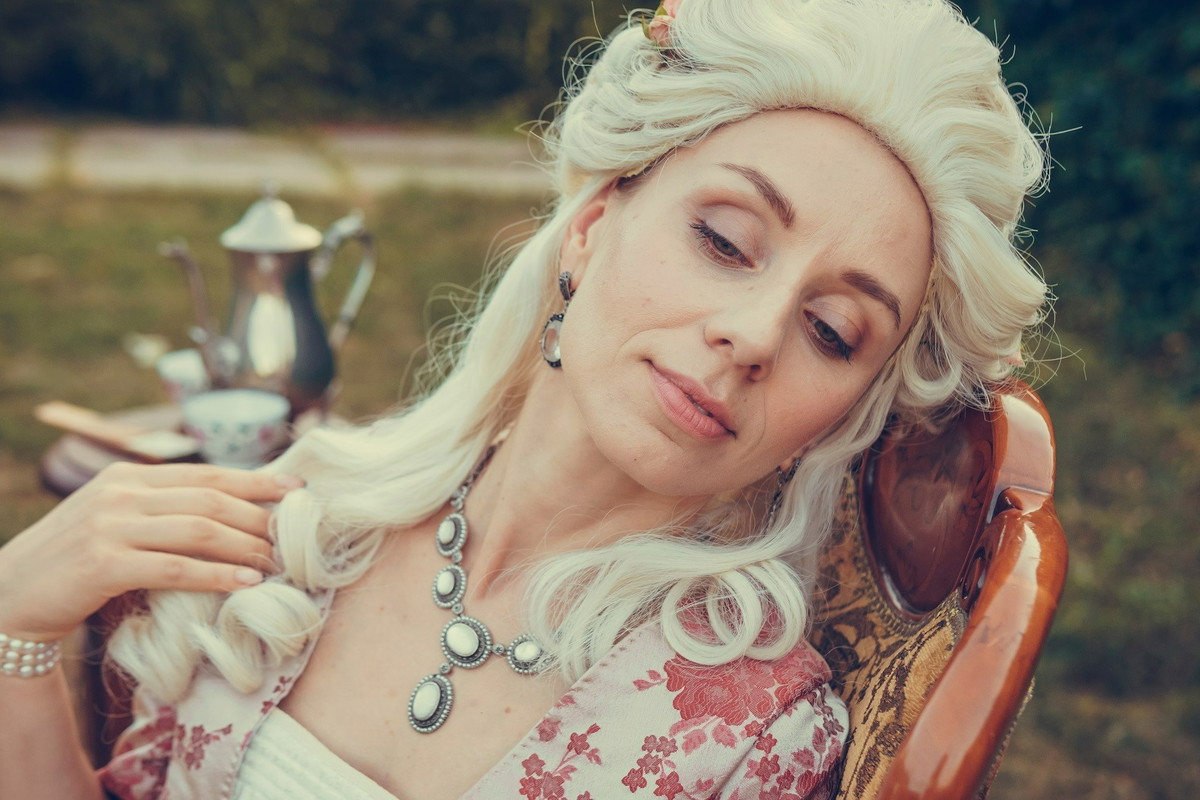 Wskazano 3 znaki zodiaku, które mają szlachetną krew. Odnajdą się na królewskim dworze