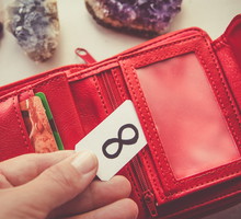 Włóż ten drobiazg do portfela, a wydatki do ciebie wrócą. Zrobisz to w 3 minuty