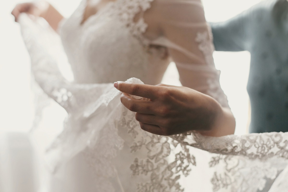 Przesądy ślubne: tego nie wolno pożyczać pannie młodej. To ściągnie na nią pecha