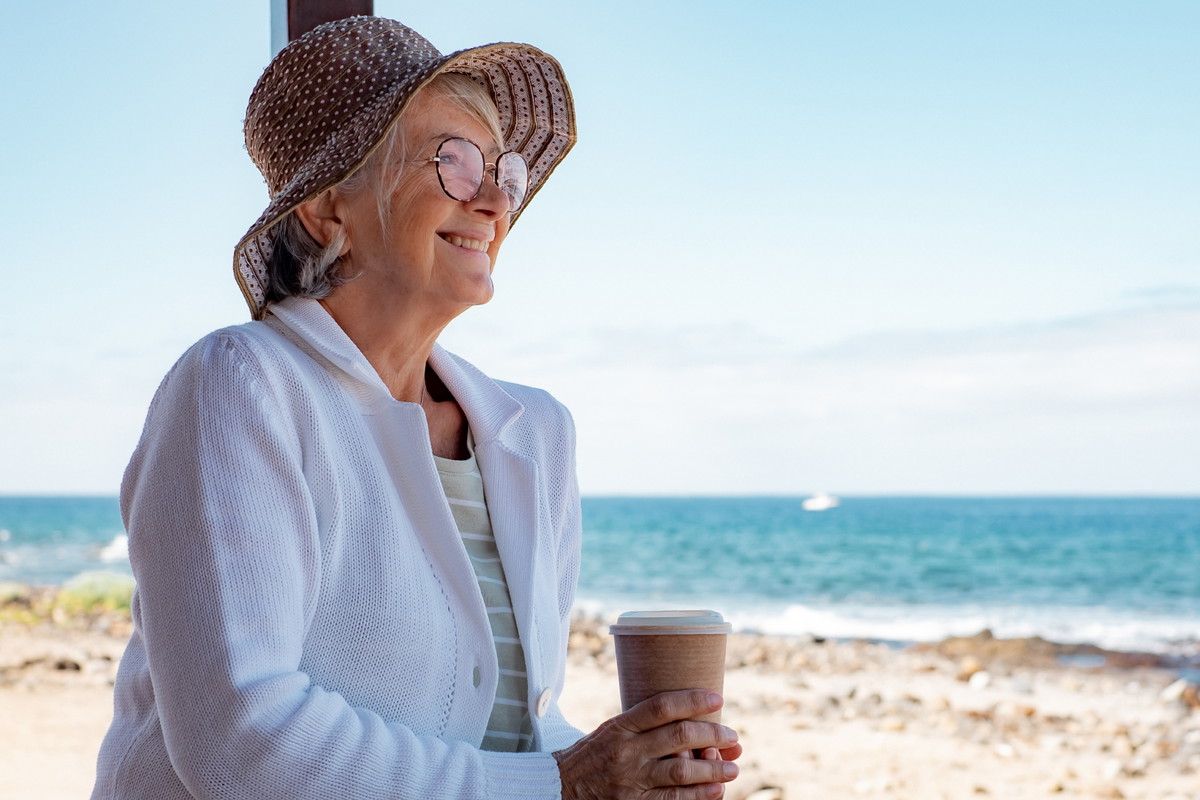 Ten 1 drobiazg przyciągnie do ciebie fortunę. Koniecznie poszukaj go, gdy będziesz na plaży