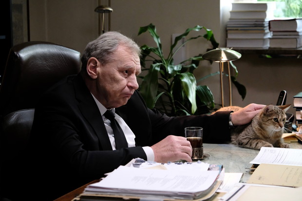 Polityka - kadr z filmu Patryka Vegi