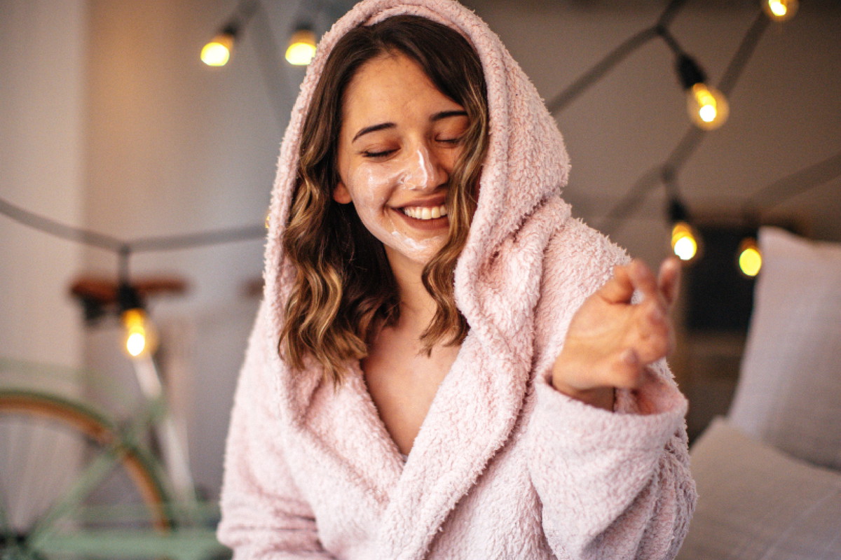 Jak zadbać o wygląd jesienią? 7 kosmetyków do skóry i włosów