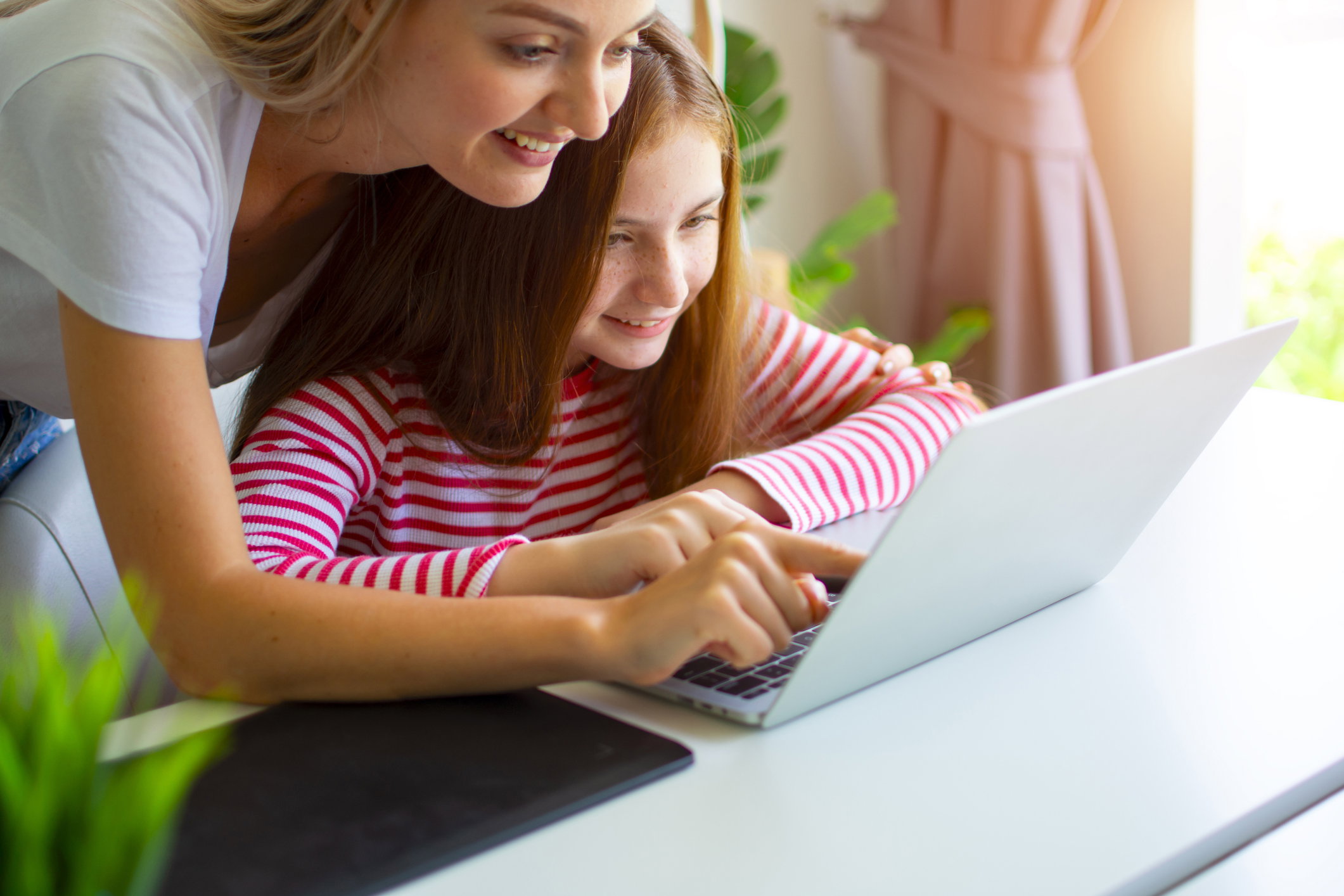 Jak nauczyć dziecko zdrowych relacji z pieniędzmi?