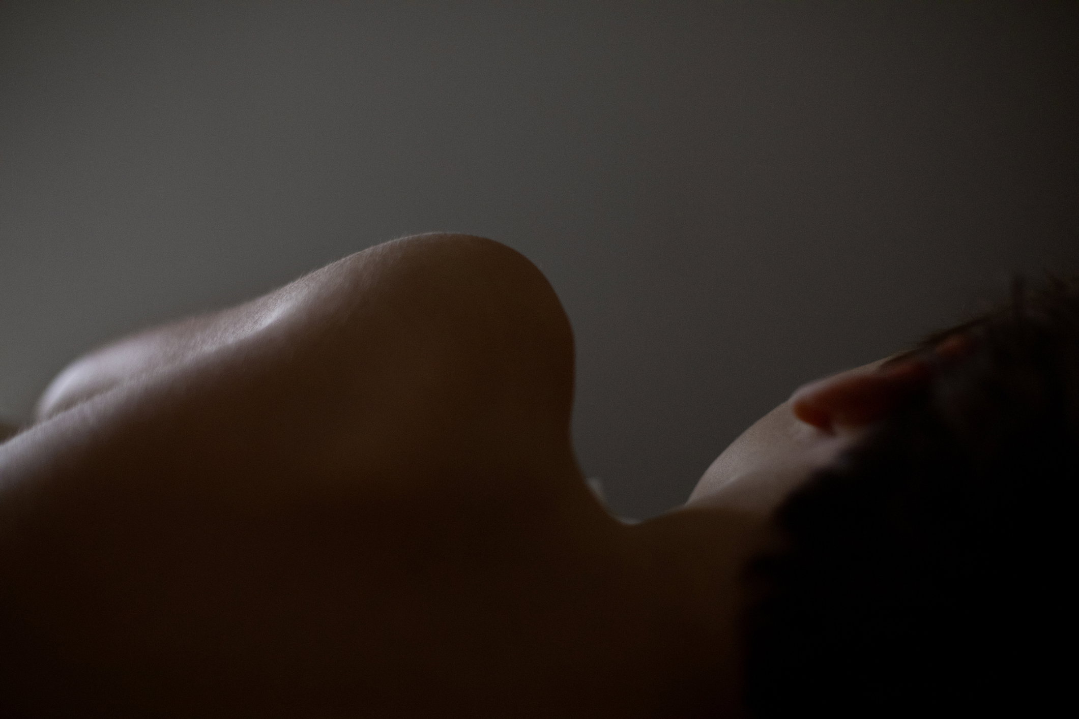 Chłopiec zamarzł we własnym łóżku. Rodzice myśleli, że śpi