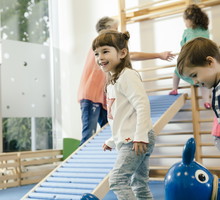 Kontrowersje wokół otwarcia żłobków i przedszkoli 6 maja. "Nie będę narażał życia maluchów" - apeluje Rafał Trzaskowski