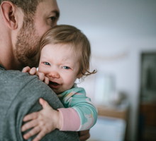 Ta książka zachęcająca rodziców do bicia dziecka wywołała oburzenie. Czy w trybie pilnym zostanie wycofana ze sprzedaży?