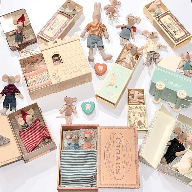 Zabawki dla rocznego dziecka: co najlepiej wpływa na rozwój maluchów?