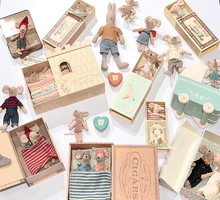 Zabawki dla rocznego dziecka: co najlepiej wpływa na rozwój maluchów?