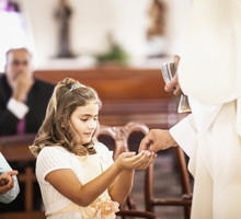 Komunia Święta: ile kosztuje Pierwsza Komunia Święta?