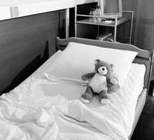 6-letnie dziecko zmarło w szpitalu w Poznaniu: lekarze podejrzewają zakażenie meningokokami