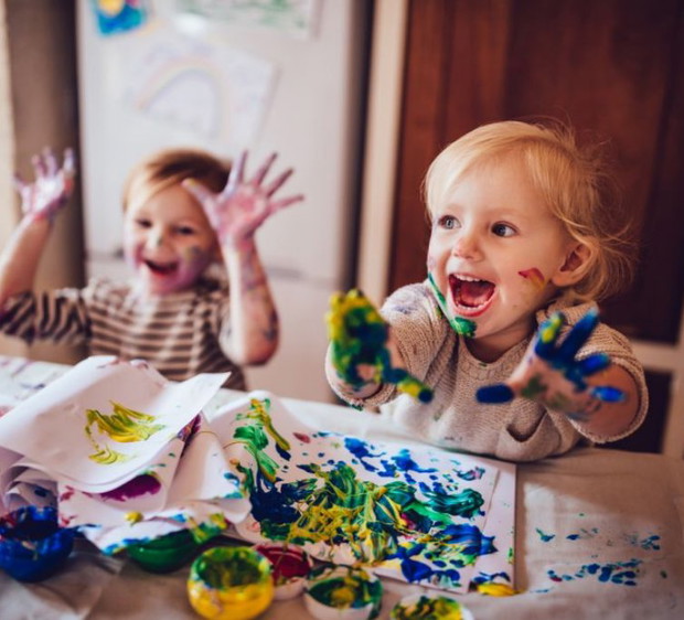 Zachęcaj dzieci do swobodnej zabawy. Niech dzieci nadają jej kierunek