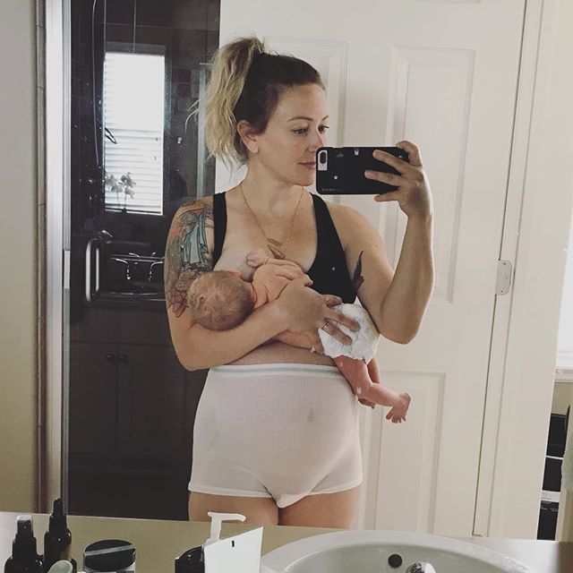 Blogerka Amy Updike zamieściła intymne zdjęcie z połogu