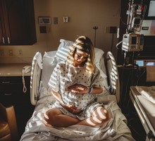 Megan Mattiuzo, która na co dzień zajmuje się fotografią ślubna zdecydowała się sfotografowała własny poród.