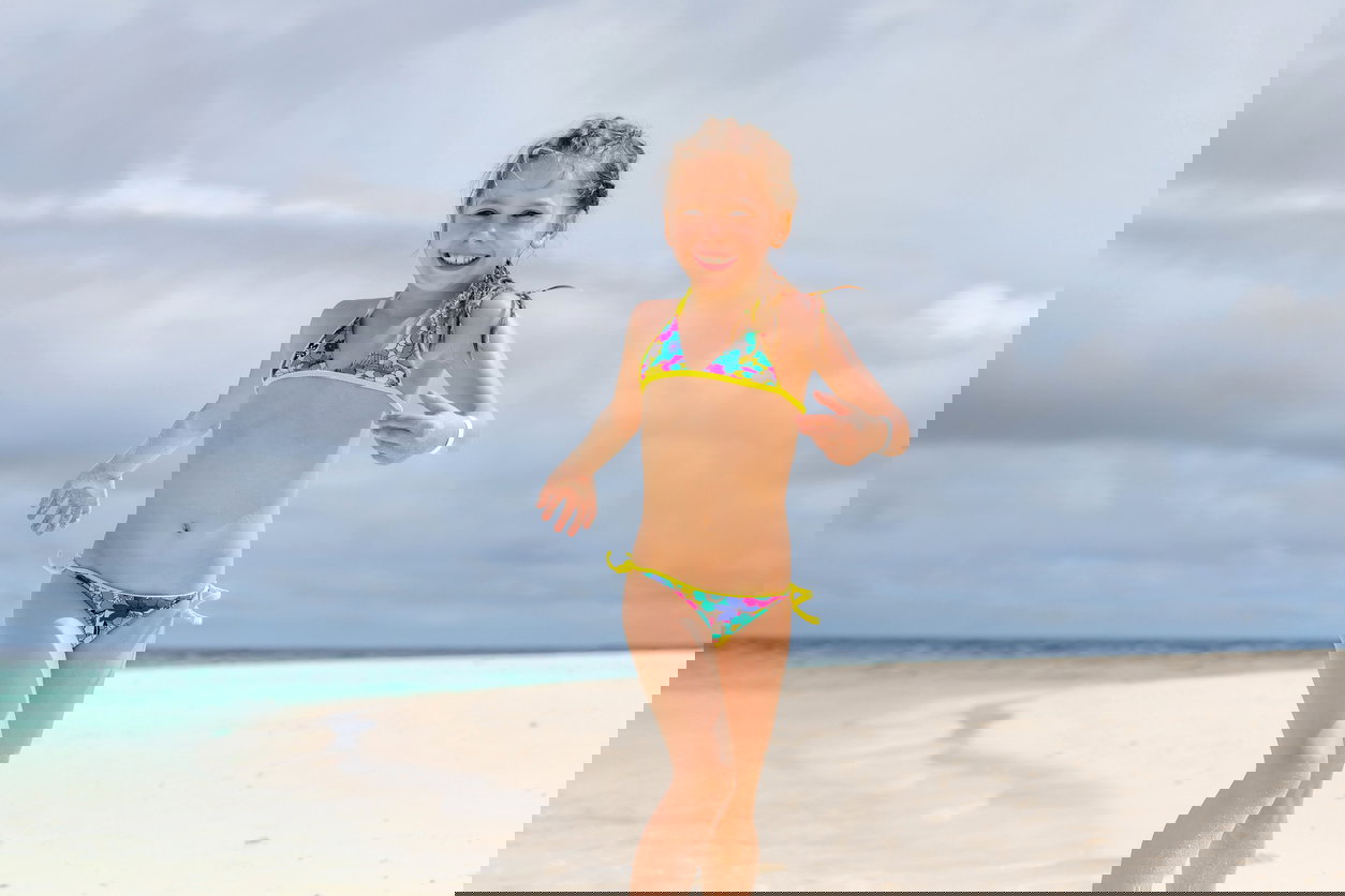 Czy kilkulatce potrzebny jest staniczek?