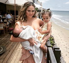 Chrissy Teigen z dziećmi