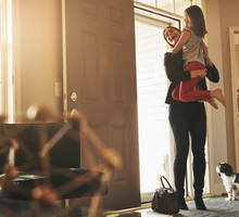 Pracujące mamy lepiej dbają o edukację dzieci