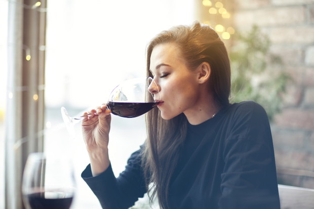Ogranicz kofeinę i alkohol