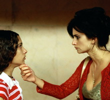 Surowe matki wychowują zdolne córki