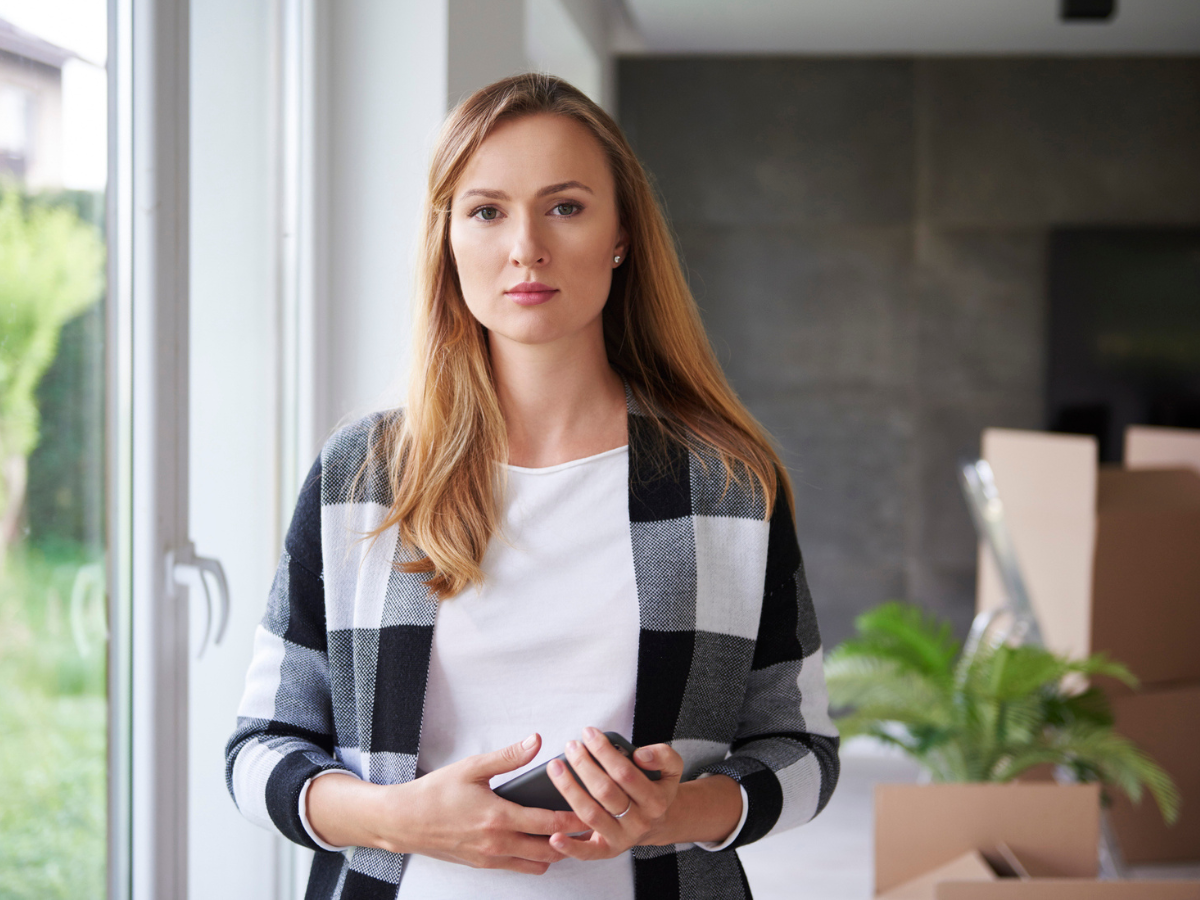 pewna siebie kobieta