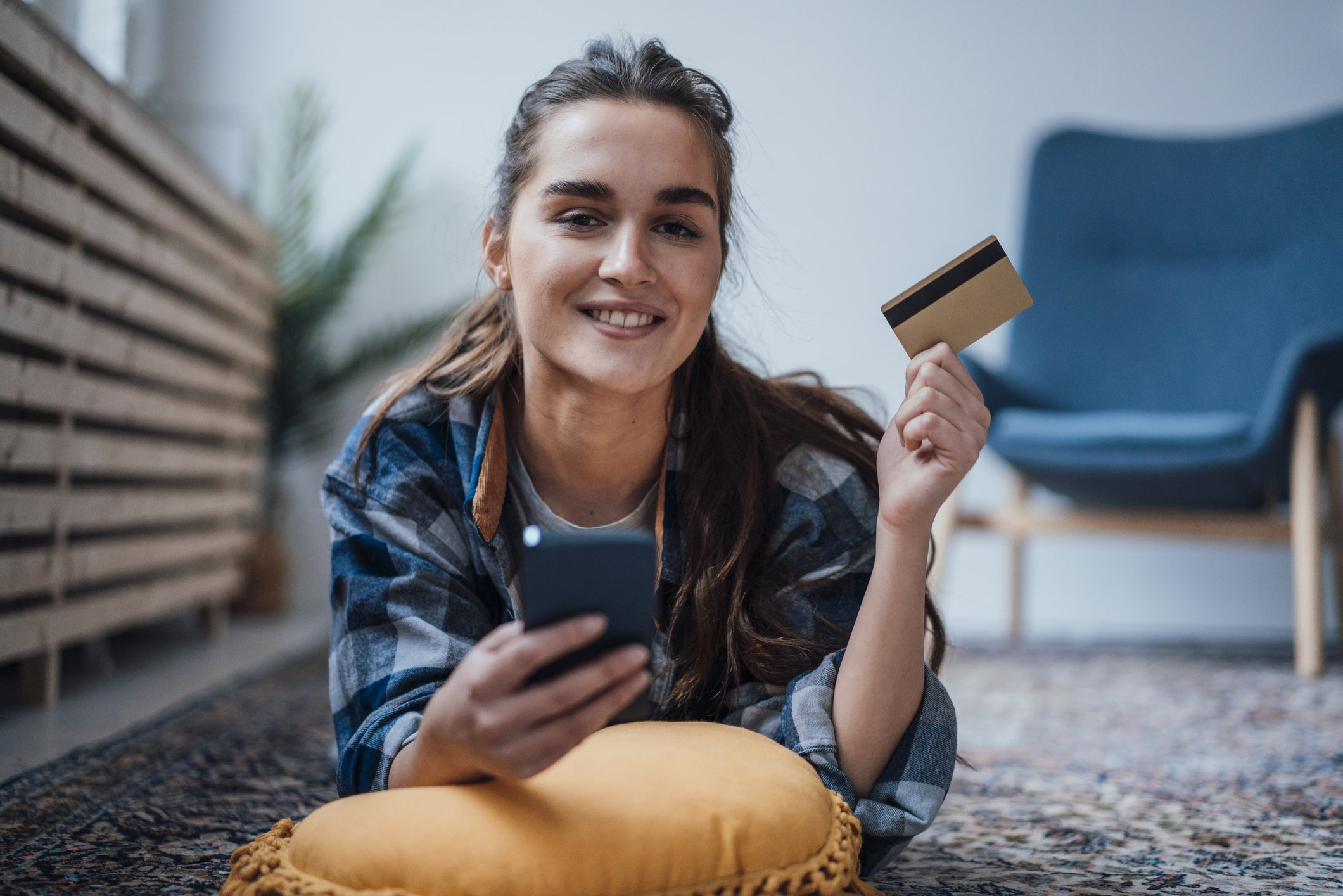 dziewczyna z kartą kredytową