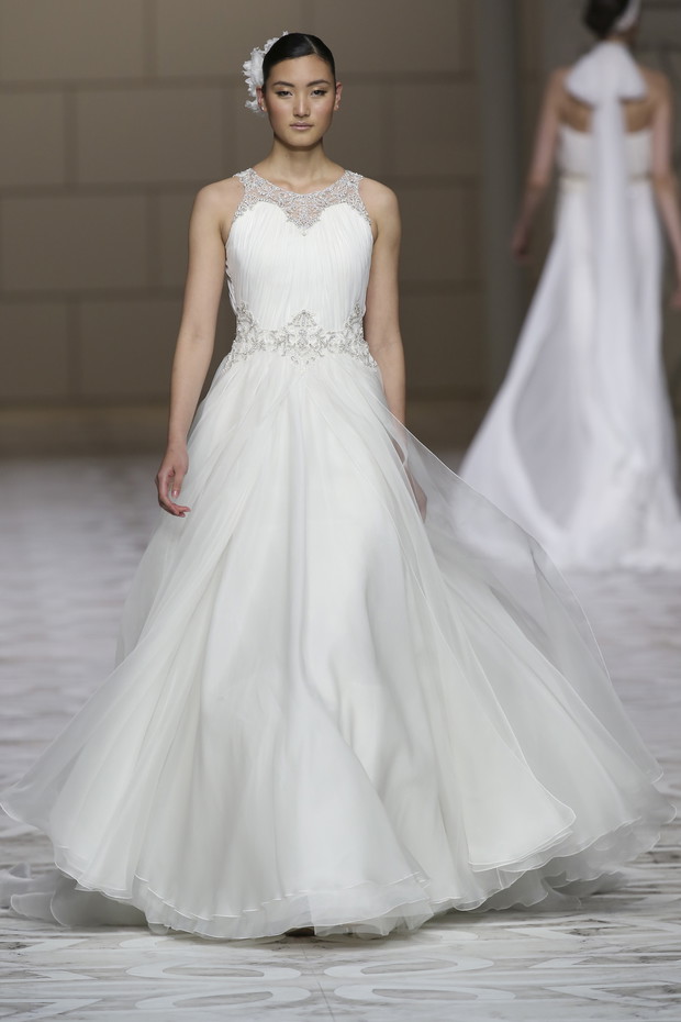 Pronovias_brd_S15_057