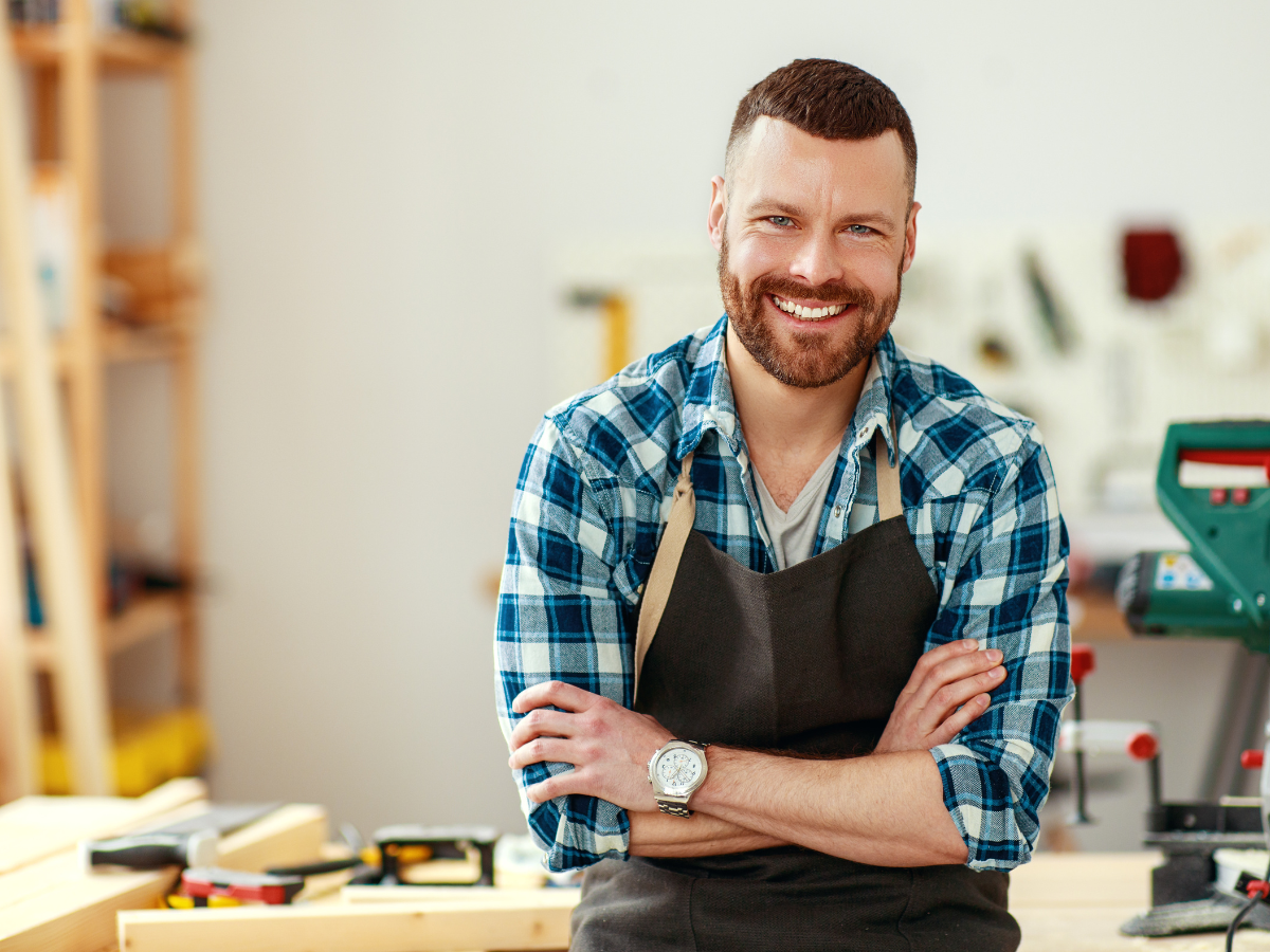 szczęśliwy mężczyzna