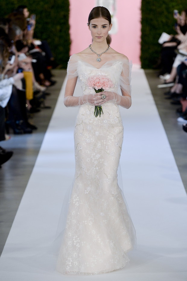 De_La_Renta_brd_S15_013_01