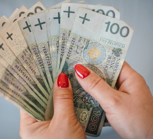 Wskazano 3 znaki zodiaku, które w październiku 2024 r. się wzbogacą się jak mało kto