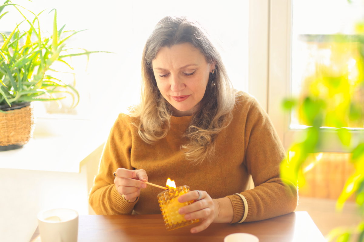Pod żadnym pozorem nie rób tego podczas palenia świecy
