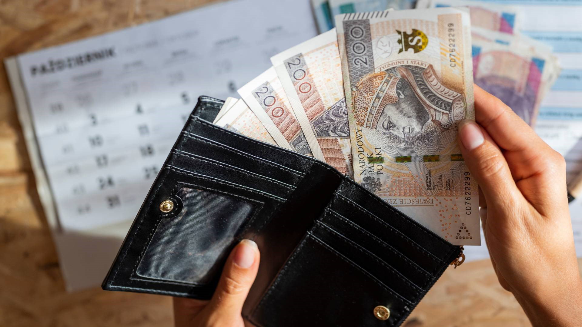 Wskazano 3 znaki zodiaku, które pod koniec września 2024 r. otrzymają zastrzyk gotówki