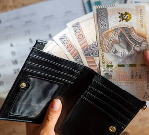 Wskazano 3 znaki zodiaku, które pod koniec września 2024 r. otrzymają zastrzyk gotówki